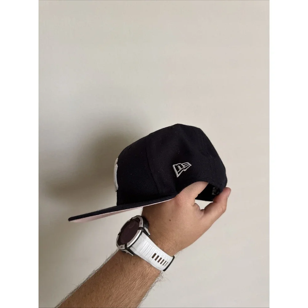New York Yankees New Era 59Fifty Fitted Hat Cap‎ Black 7 1/4 Pink Under Bill
